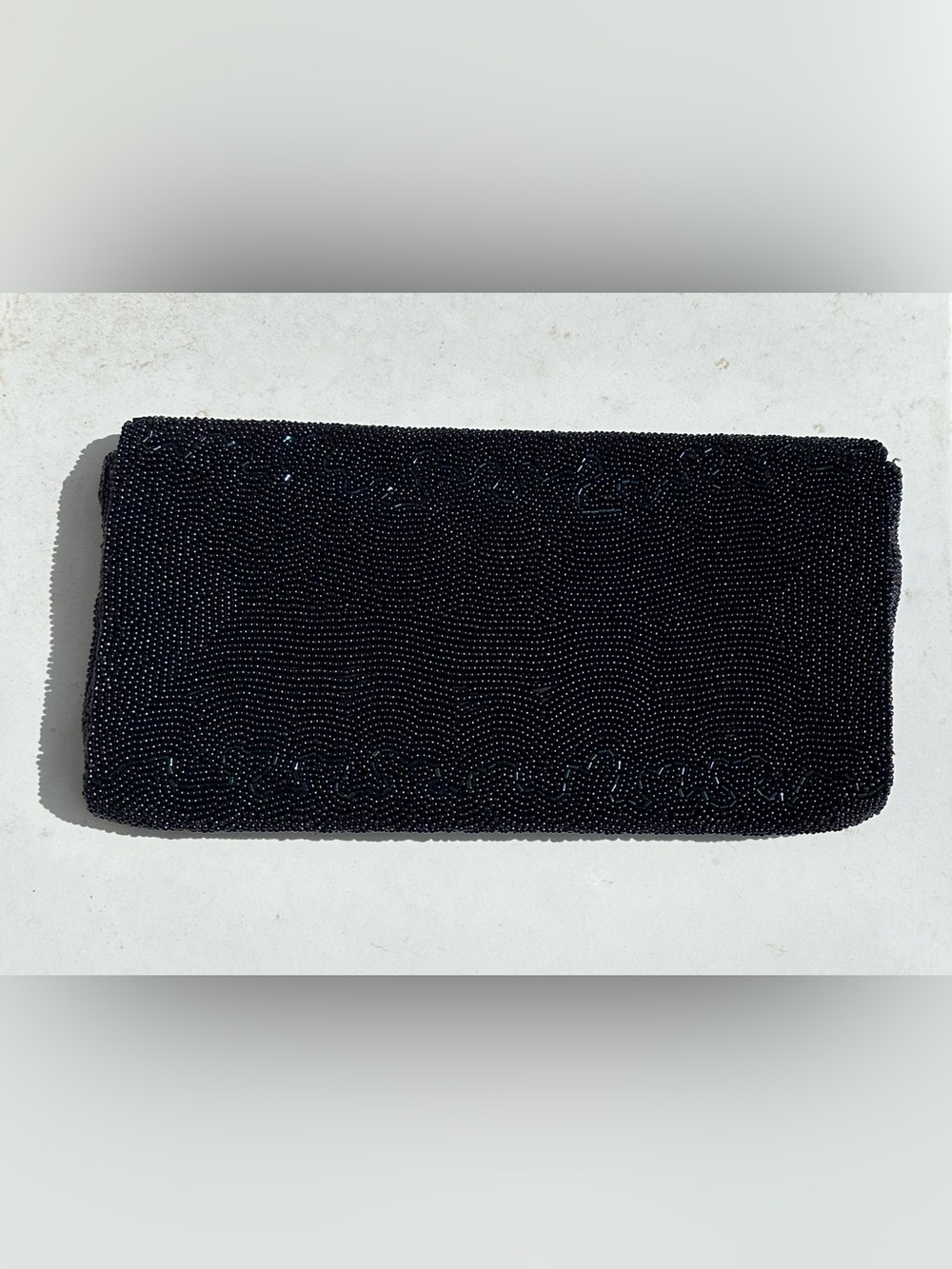Vintage, beautiful and elegantBeaded Clutch Wristlet. Handmade in Belgium. - Picture 4 of 9
